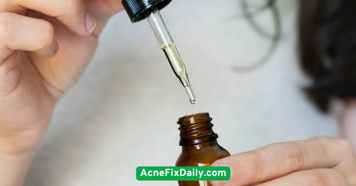  Use Tea Tree Oil as a Spot Treatment