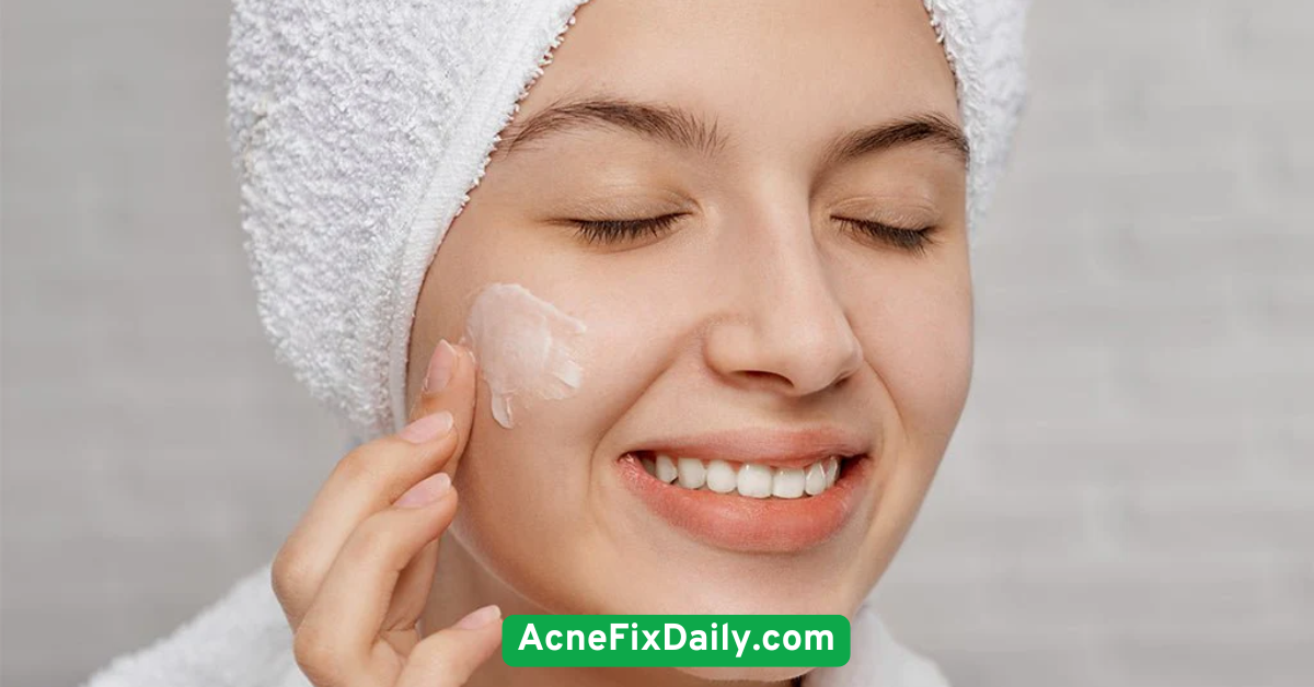 Hydrate with a Lightweight Moisturizer